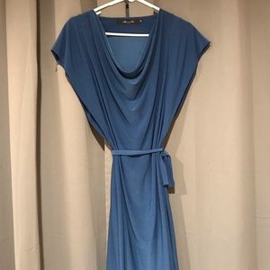 Nordstrom midi length.  Size XS. Blue.